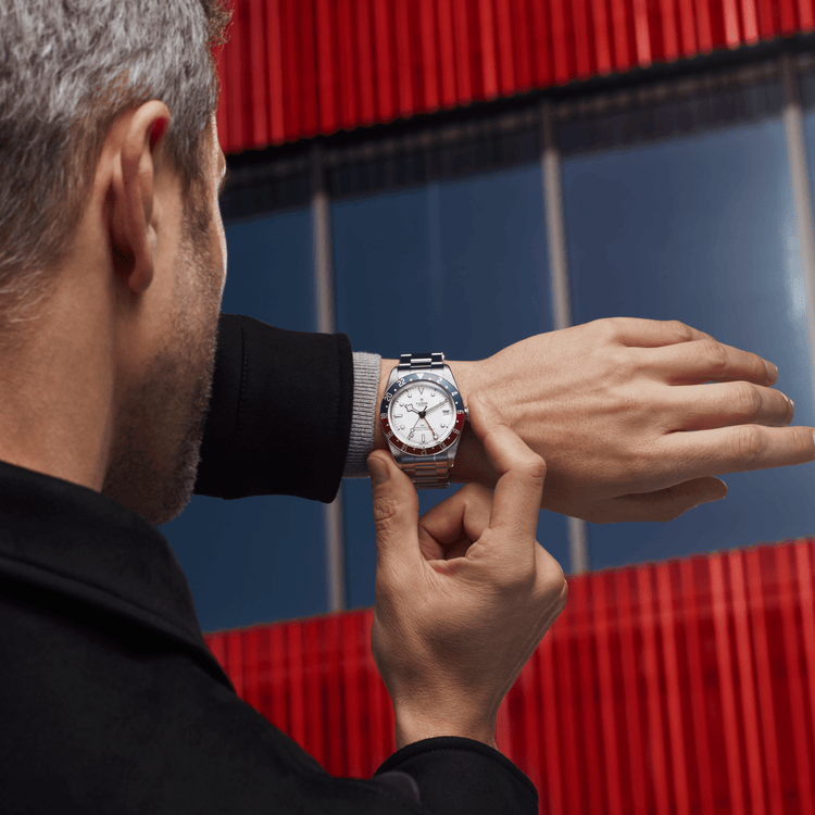 BLACK BAY GMT